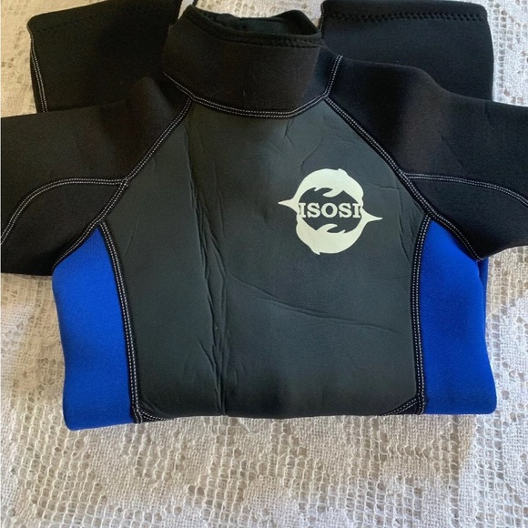 EUC Isosi Junior Youth Black & Blue Neoprene Surf Dive Wetsuit Short Sleeve Sz 6 - Picture 8 of 8
